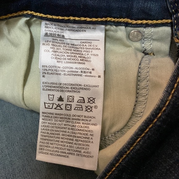 Denizen from Levi’s Dark Wash High Rise Skinny Jeans - Picture 4 of 7